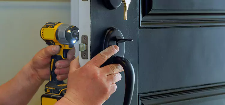 Locksmith Emergency Service Forest Lake